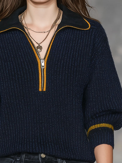 Pull à col ouvert avec revers et bordure contrastante