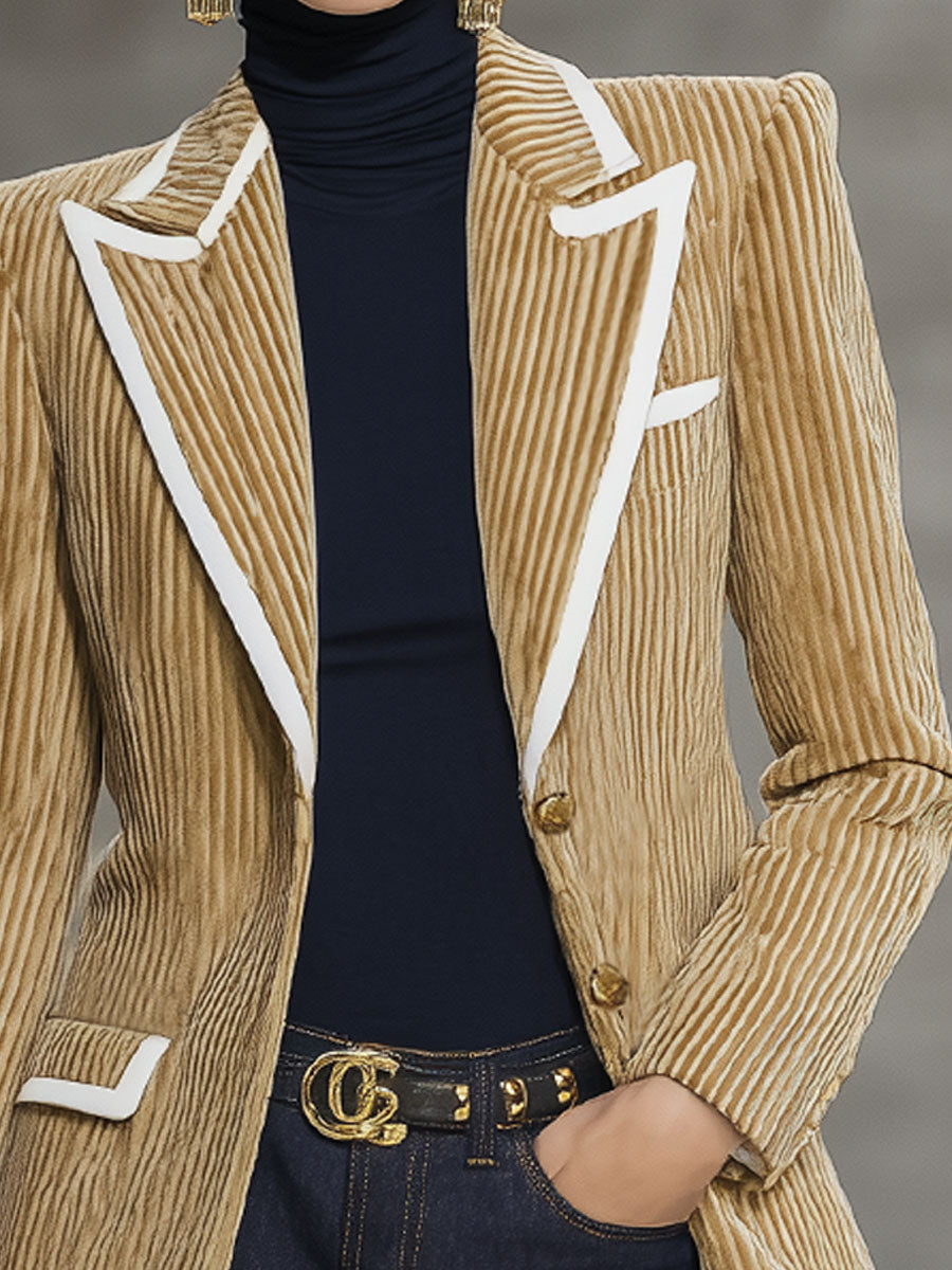 Élégant Blazer en Velours Rayé avec Détails Contrastants