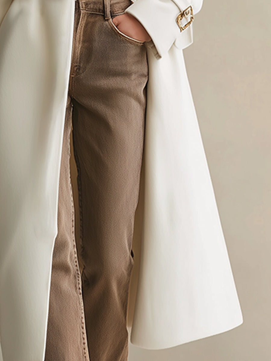 Long Crème en Laine avec Col en Fourrure Léopard : Élégance Urbaine