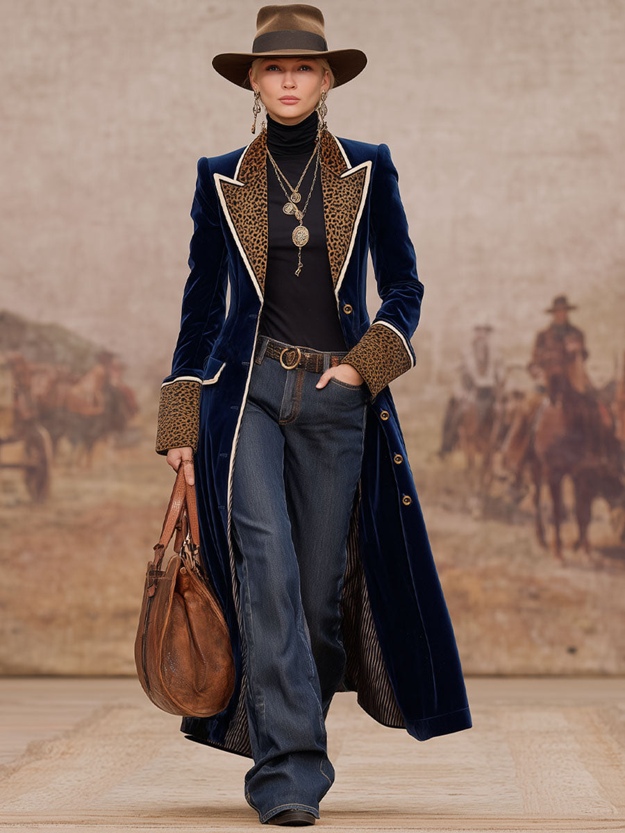 Veste en velours à motif léopard avec revers et détails contrastants