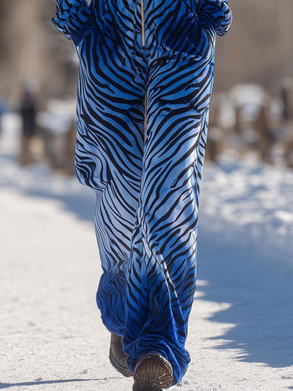 Combinaison Décontractée en Velours Bleu avec Imprimé Zèbre Dégradé et Capuche