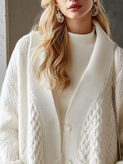 Élégant Cardigan Blanc en Tricot de Luxe