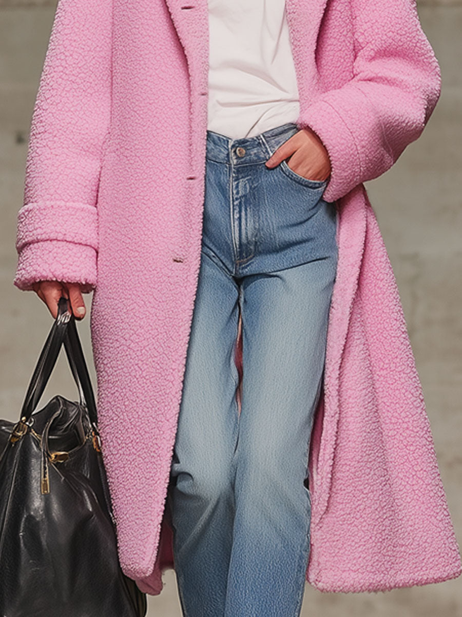 Veste en polaire rose avec capuche, double poches et fermeture à bouton
