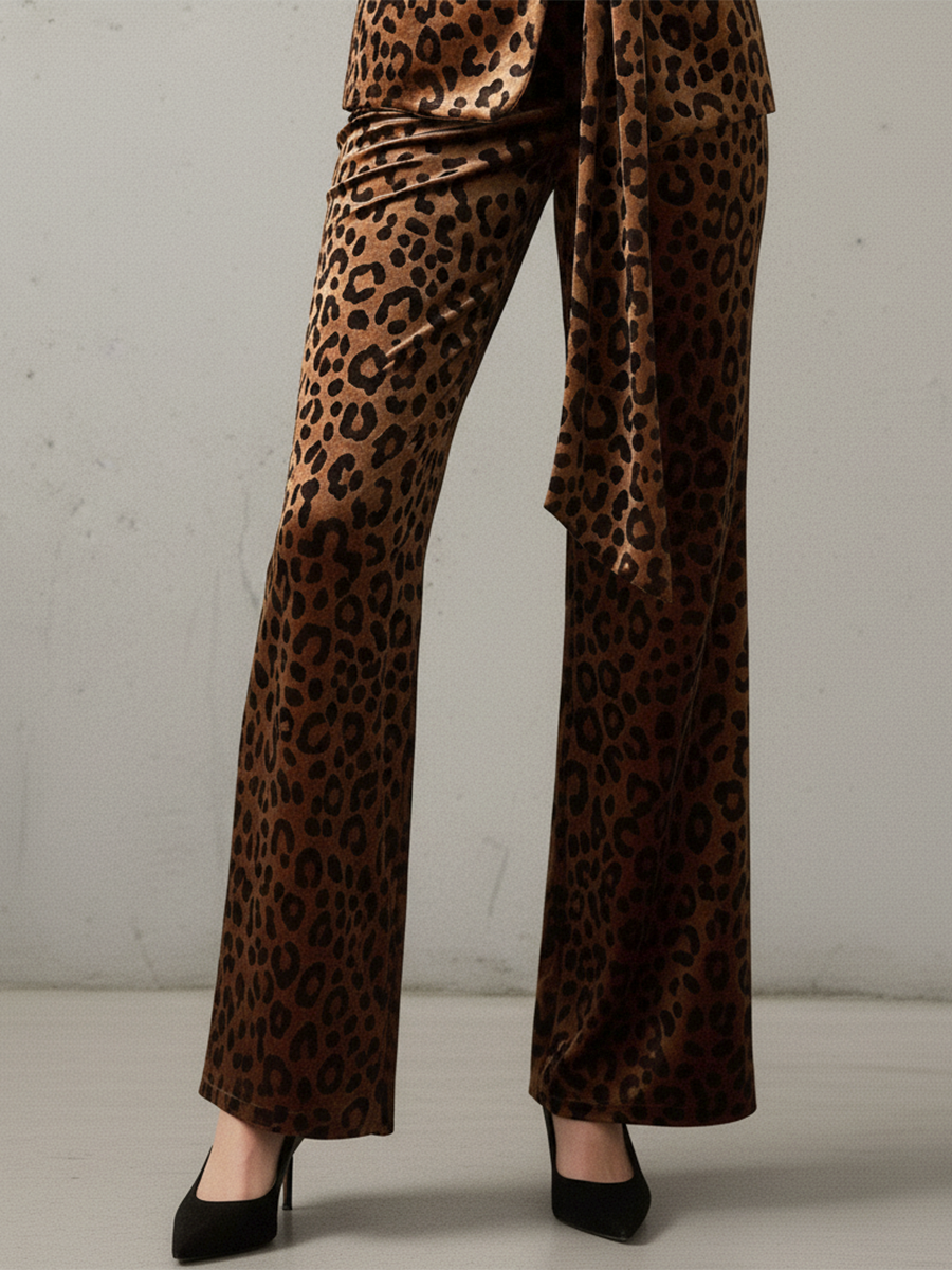 Veste et Pantalon en Velours à Motif Léopard Rétro