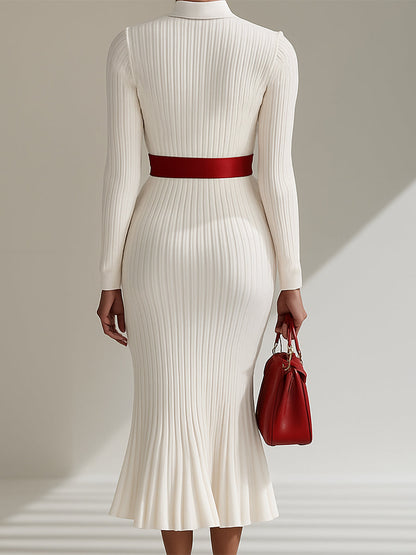 Maxi Robe en Laine Blanche avec Détails Boutonnés au Col