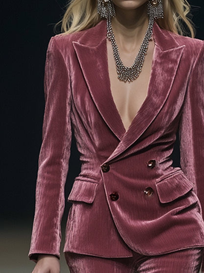 Élégant Costume Vintage en Velours Rose - Expédition Rapide en 24 Heures!